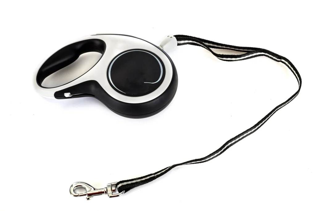 black-white extensible leash for dog